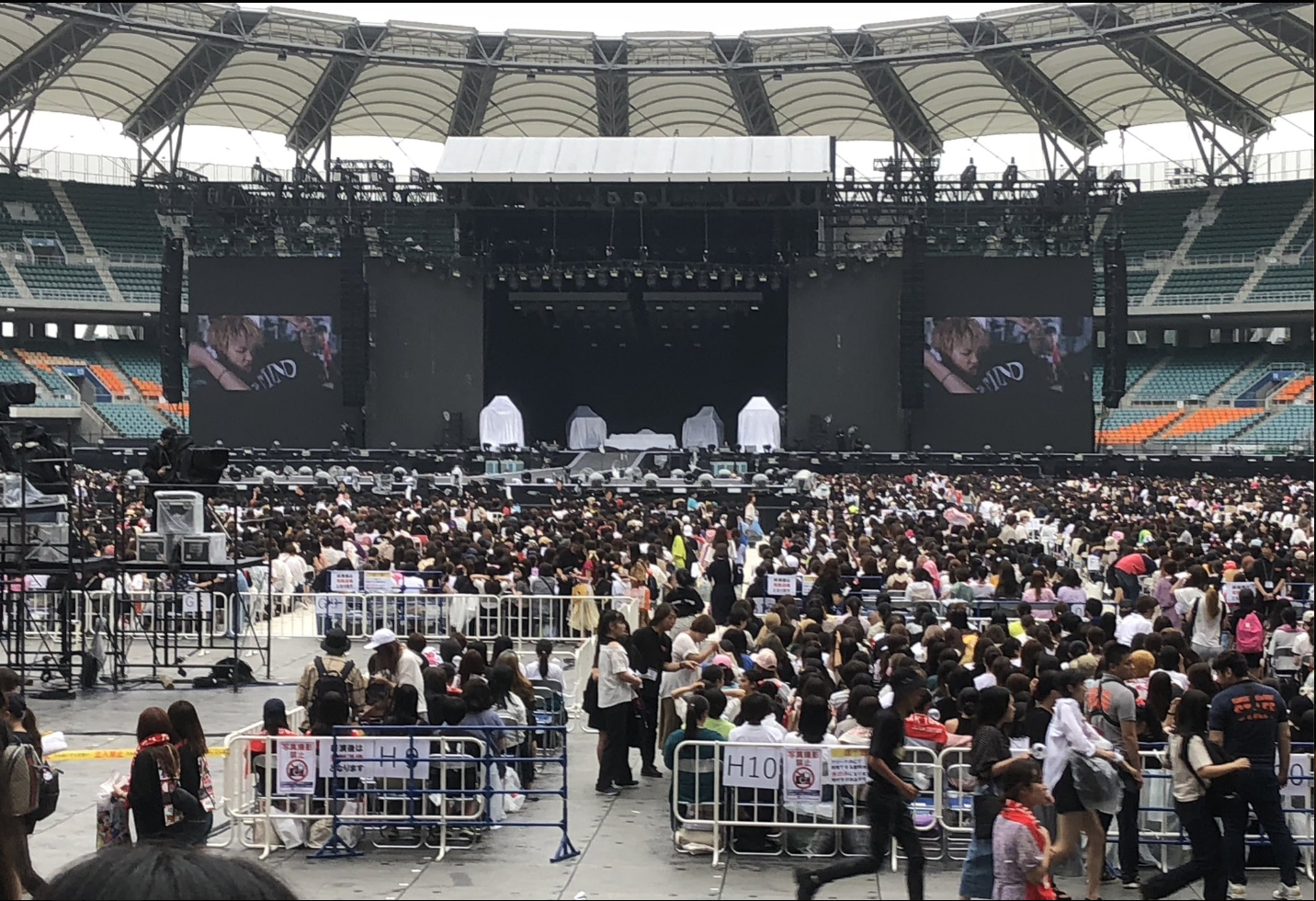 【静岡エコパスタジアム】ライブ座席表やステージ構成は？過去公演見え方まと …